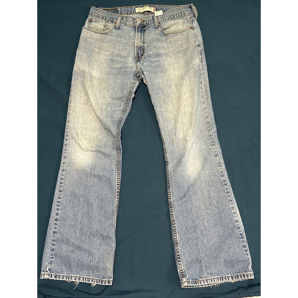 Levis 527 Low Boot Cut Jeans Mens 34x32 Light Wash Denim Blue well loved soft
